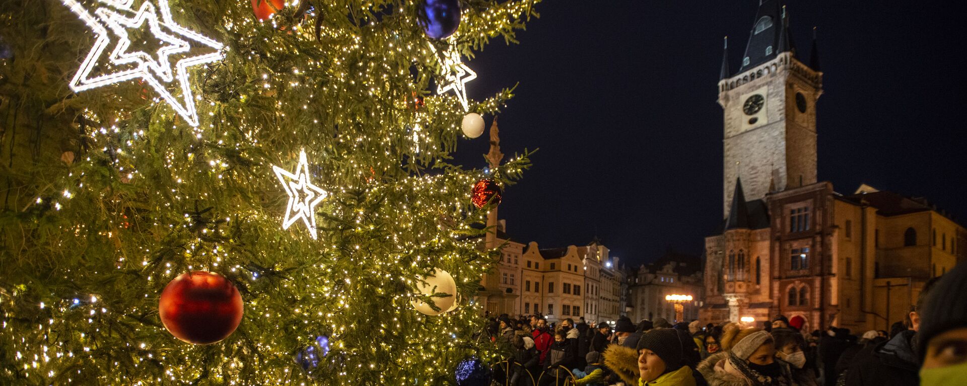 Cây thông Noel ở Prague, CH Séc. - Sputnik Việt Nam, 1920, 21.12.2020