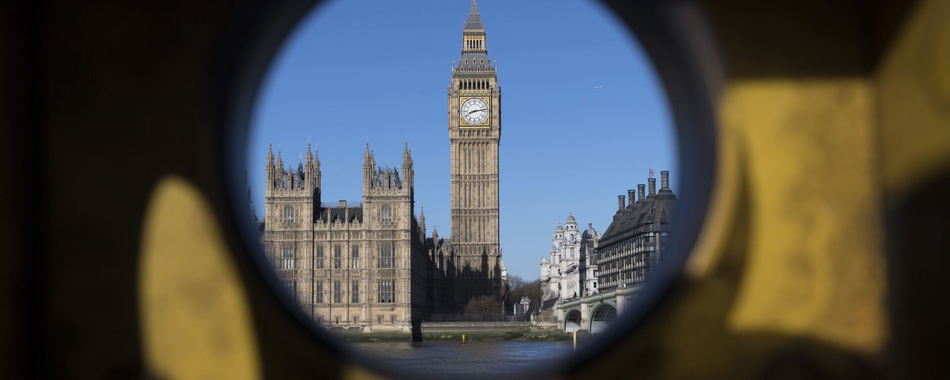 Quang cảnh từ bờ đối diện của sông Thames đến Cung điện Westminster ở London - Sputnik Việt Nam, 1920, 17.09.2024