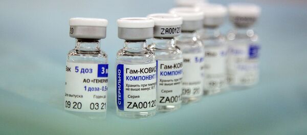 Vắc xin chống lại COVID-19 trong bệnh xá trên tàu khu trục nhỏ Đô đốc Hạm đội Kasatonov ở Severomorsk - Sputnik Việt Nam