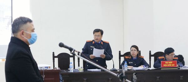 Đại diện Viện kiểm sát nhân dân TP. Hà Nội đề nghị mức án đối với các bị cáo. Đại diện Viện kiểm sát nhân dân TP. Hà Nội đề nghị mức án đối với các bị cáo. - Sputnik Việt Nam