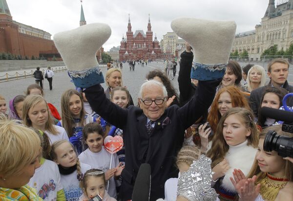 Nhà thiết kế thời trang Pierre Cardin qua đời - Sputnik Việt Nam