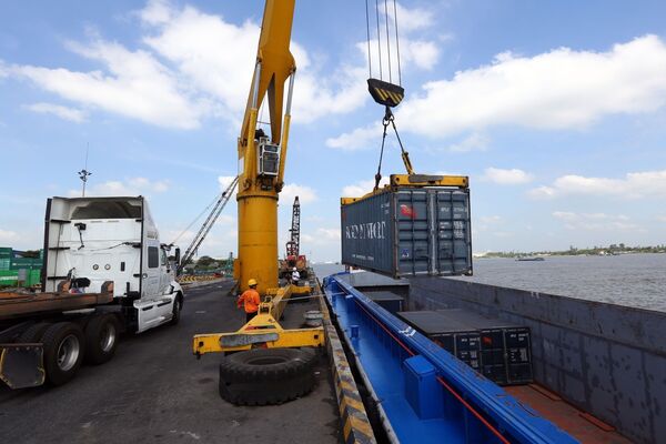 Việt Nam trong năm 2020: Vừa chống COVID-19 thành công vừa phát triển Việt Nam trong năm 2020: Vừa chống COVID-19 thành công vừa phát triển - Sputnik Việt Nam