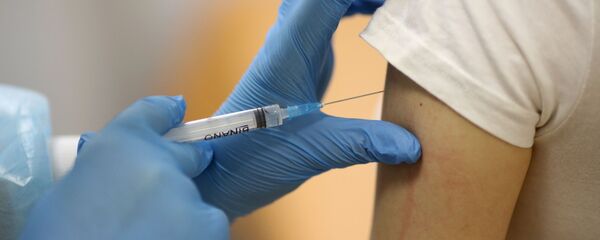 Chủng ngừa virus corona. - Sputnik Việt Nam