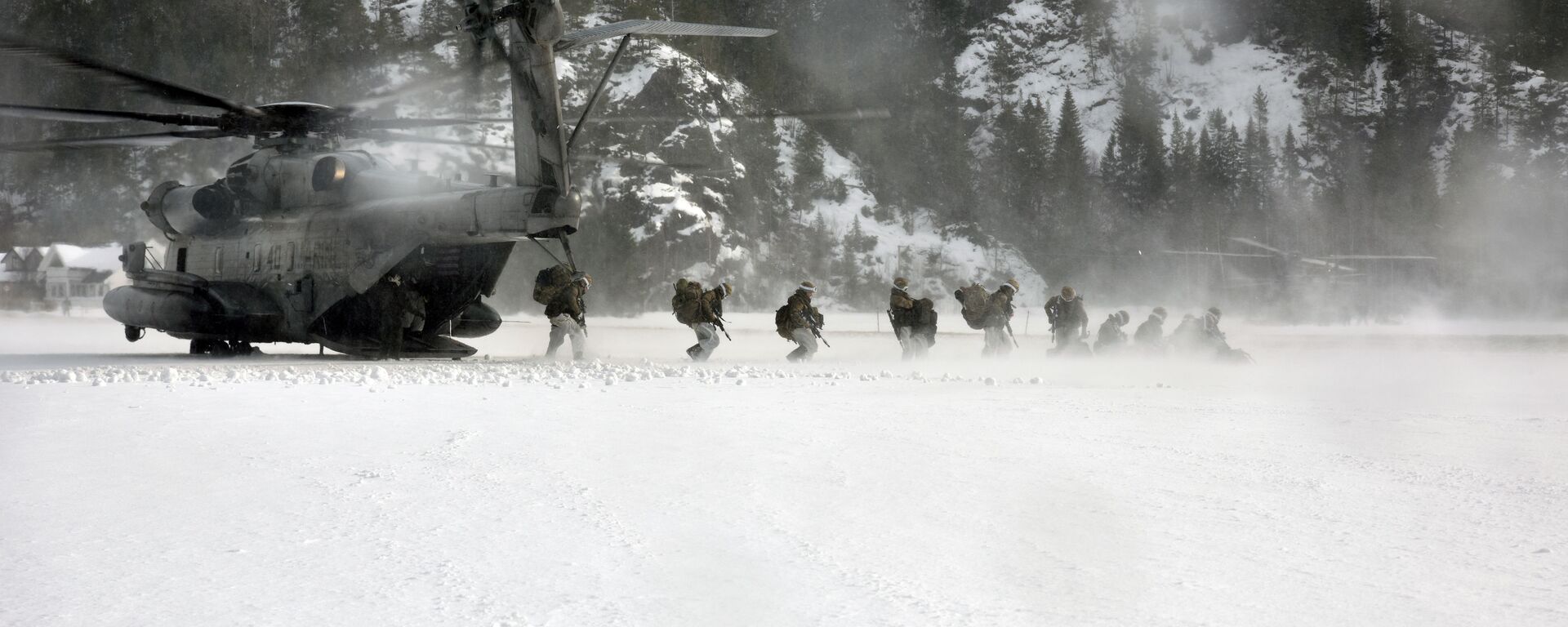 Hải quân Mỹ và các đồng minh tập trận ở Bắc Cực Hải quân Mỹ và các đồng minh tập trận ở Bắc Cực - Sputnik Việt Nam, 1920, 20.09.2024