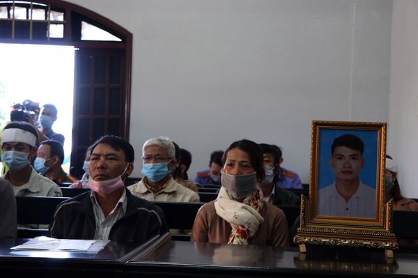 Đắk Nông: Tử hình nguyên Bí thư xã giết người, đốt xác - Sputnik Việt Nam