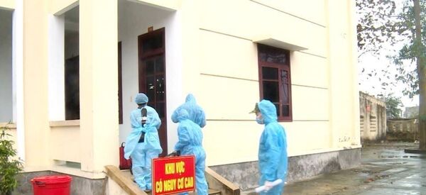 Cả 3 đối tượng được đưa đến khu cách ly y tế tập trung theo quy định trên địa bàn tỉnh Quảng Bình. - Sputnik Việt Nam