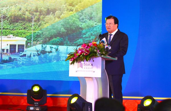 Phó Thủ tướng Trịnh Đình Dũng cắt băng khánh thành hầm Hải Vân 2 Phó Thủ tướng Trịnh Đình Dũng cắt băng khánh thành hầm Hải Vân 2 - Sputnik Việt Nam