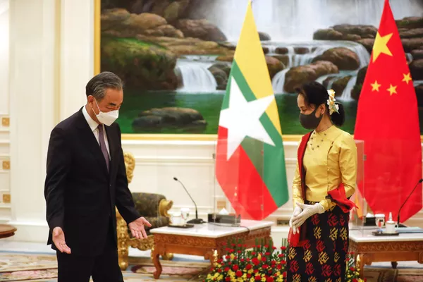 Bộ trưởng Vương Nghị không muốn nói về tranh chấp ở Biển Đông Bộ trưởng Vương Nghị không muốn nói về tranh chấp ở Biển Đông - Sputnik Việt Nam