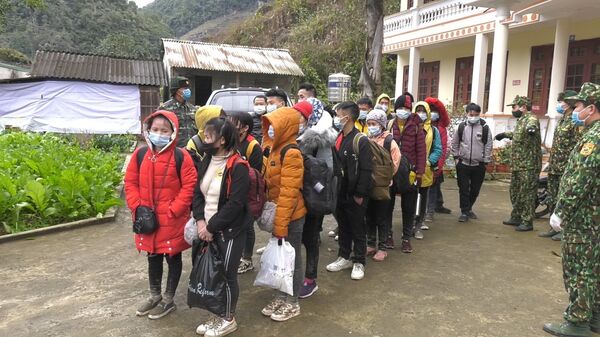 Vẫn có những người chưa nhận thức được sự nguy hiểm của dịch bệnh Vẫn có những người chưa nhận thức được sự nguy hiểm của dịch bệnh - Sputnik Việt Nam