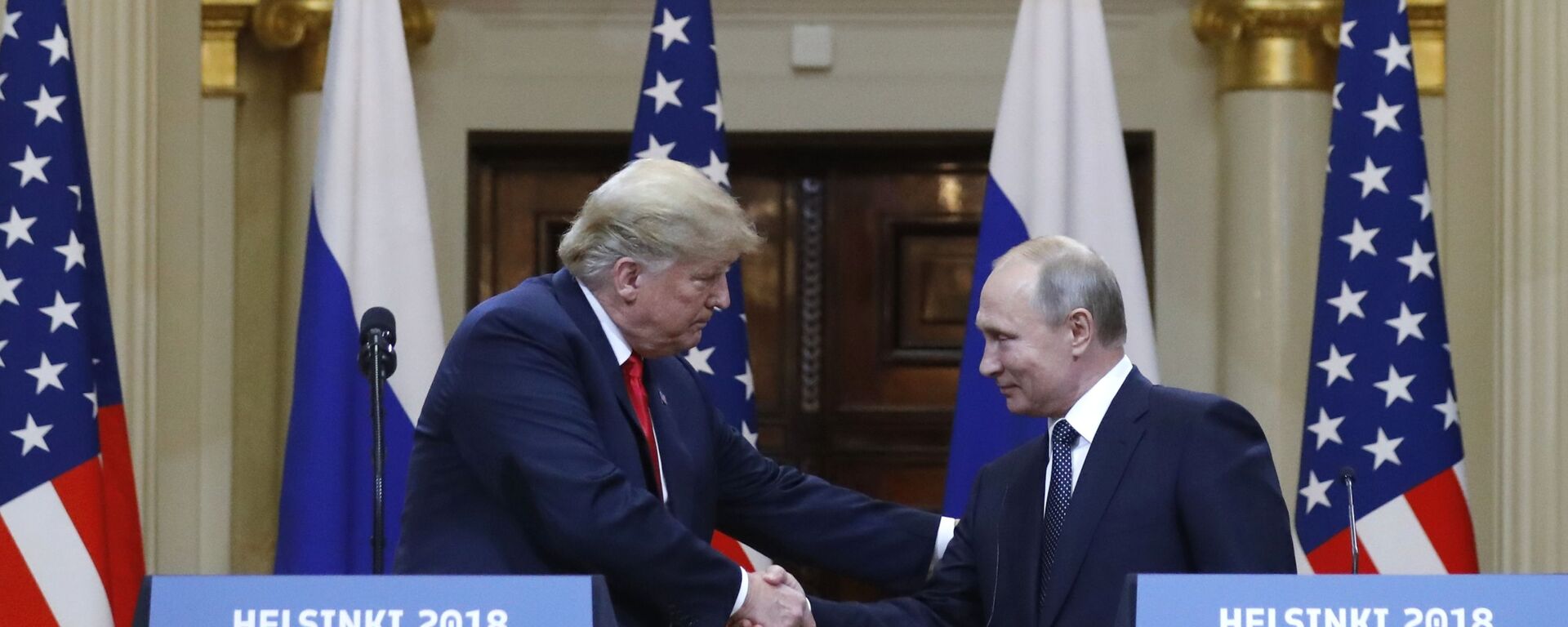 Cuộc gặp của Tổng thống Nga Vladimir Putin và Tổng thống Mỹ Donald Trump tại Helsinki - Sputnik Việt Nam, 1920, 24.12.2024