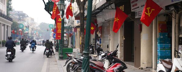 Trung tâm thành phố Hà Nội trước Đại hội Đảng Cộng sản Việt Nam lần thứ 13 Trung tâm thành phố Hà Nội trước Đại hội Đảng Cộng sản Việt Nam lần thứ 13 - Sputnik Việt Nam