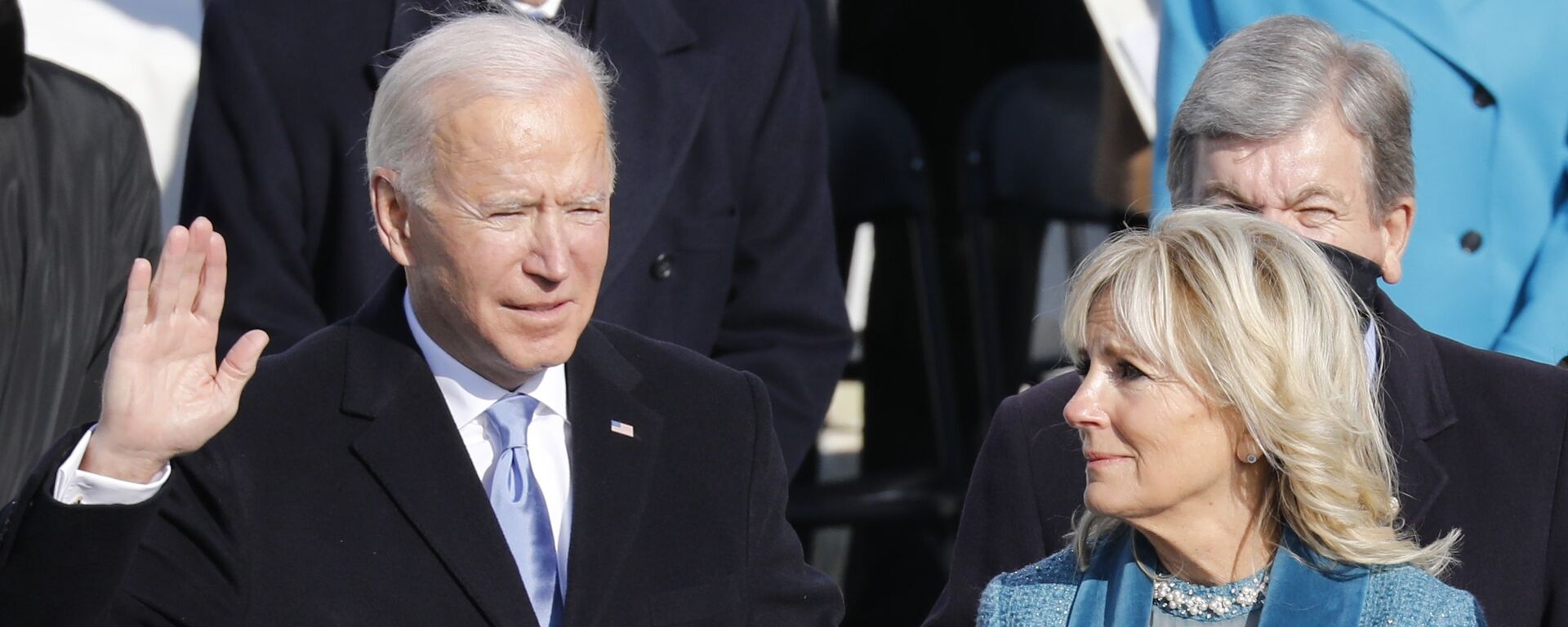 Tổng thống đắc cử Hoa Kỳ Joe Biden với phu nhân Jill Biden tuyên thệ nhậm chức - Sputnik Việt Nam, 1920, 30.06.2024