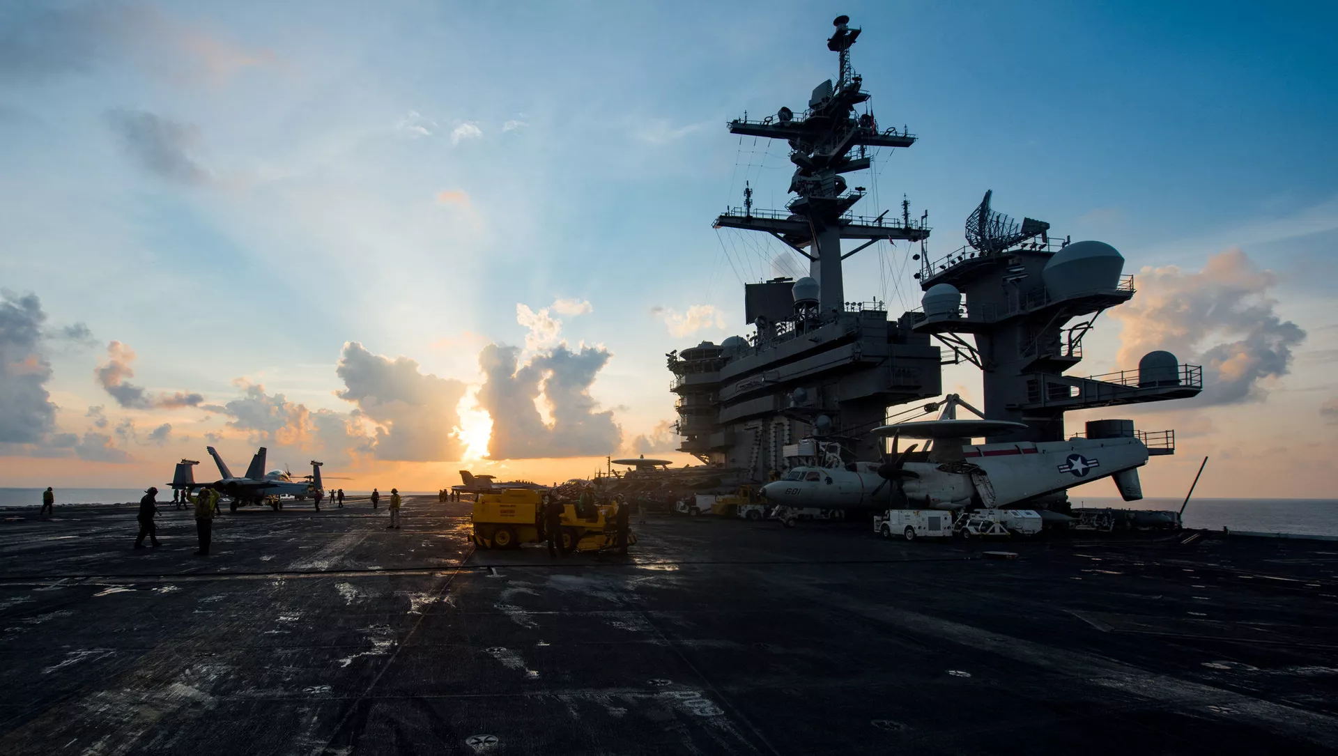 Hàng không mẫu hạm Mỹ Carl Vinson ở Biển Đông