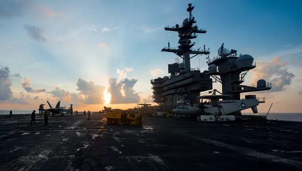 Hàng không mẫu hạm Mỹ Carl Vinson ở Biển Đông - Sputnik Việt Nam