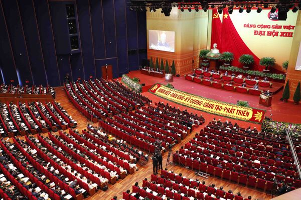 Toàn Đảng, toàn dân, toàn quân nhất định sẽ lập nên những kỳ tích phát triển mới Toàn Đảng, toàn dân, toàn quân nhất định sẽ lập nên những kỳ tích phát triển mới - Sputnik Việt Nam