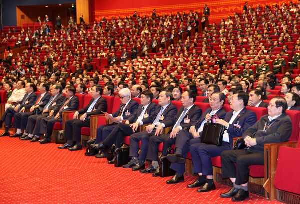 Các Bộ, Ban, Ngành và địa phương nói gì về dự thảo văn kiện Đại hội XIII? - Sputnik Việt Nam