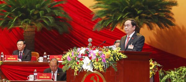 Đồng chí Trần Thanh Mẫn, Bí thư Trung ương Đảng, Chủ tịch Ủy ban Trung ương Mặt trận Tổ quốc Việt Nam trình bày tham luận. - Sputnik Việt Nam