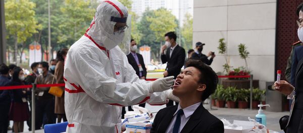 Thực hiện xét nghiệm Covid-19 lần 3 cho tất cả các phóng viên phục vụ Đại hội Đảng XIII - Sputnik Việt Nam