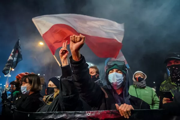 Những người tham gia hoạt động phản đối luật phá thai ở Warsaw, Ba Lan - Sputnik Việt Nam