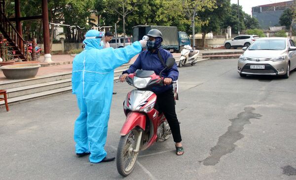 Việt Nam thêm 54 ca Covid-19 mới, Thủ tướng triệu tập cuộc họp khẩn - Sputnik Việt Nam