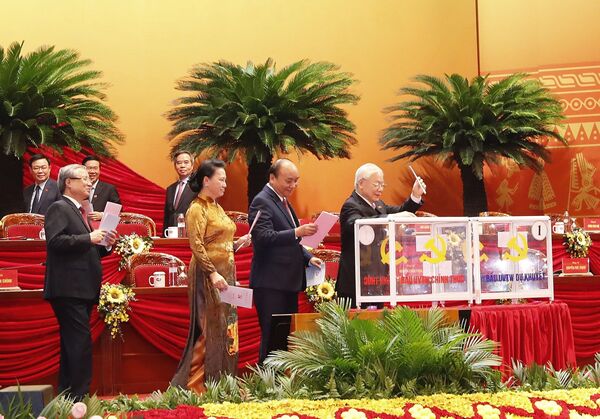 Tổng Bí thư, Chủ tịch nước Nguyễn Phú Trọng tái đắc cử BCH Trung ương khóa XIII Tổng Bí thư, Chủ tịch nước Nguyễn Phú Trọng tái đắc cử BCH Trung ương khóa XIII - Sputnik Việt Nam