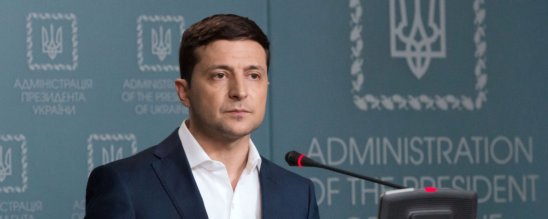 Tổng thống Ukraina Vladimir Zelensky - Sputnik Việt Nam, 1920, 08.02.2021