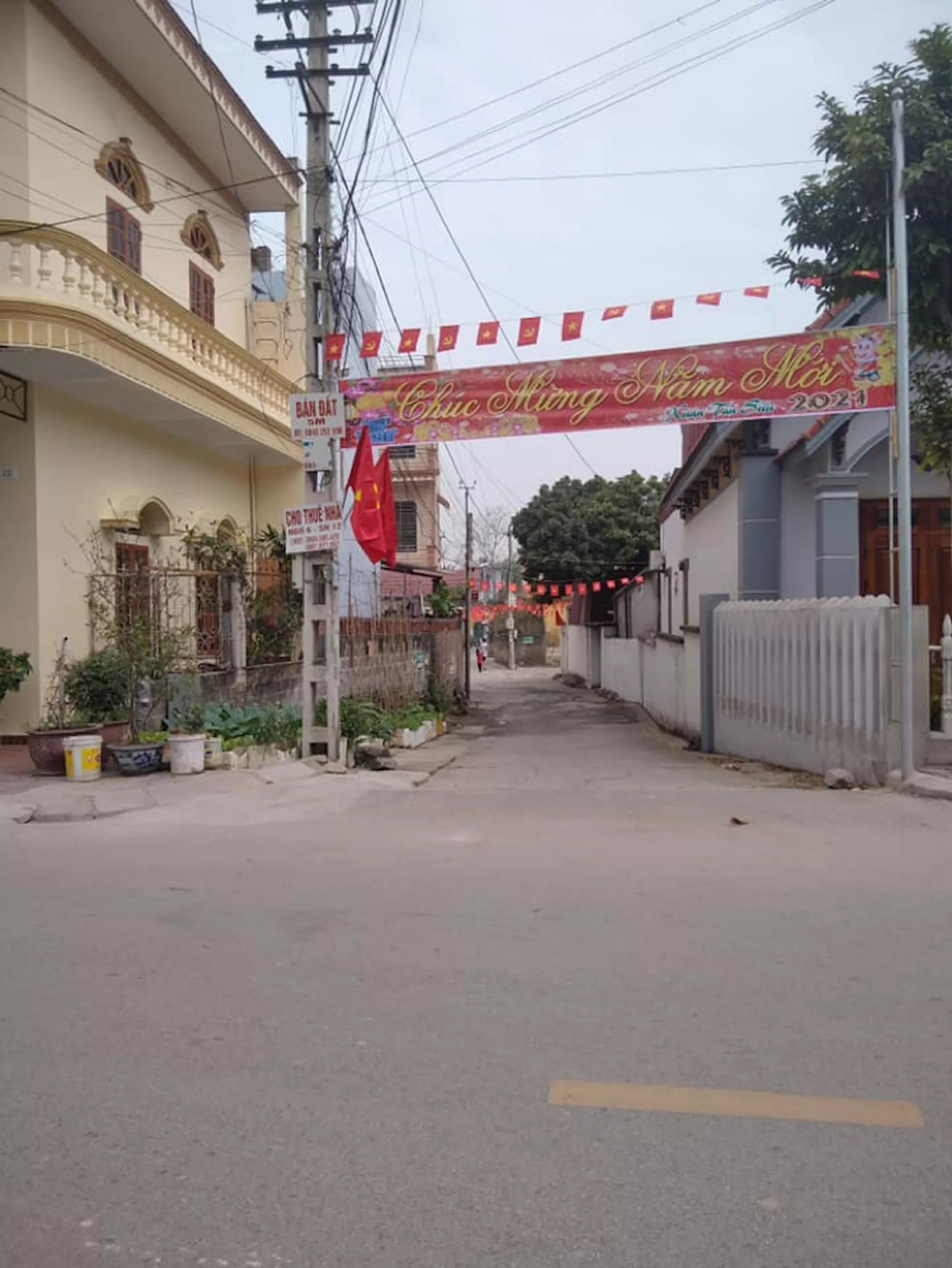 Dân Chí Linh, Vân Đồn: người đón Tết trong khu cách ly, người ở lại Hà Nội Dân Chí Linh, Vân Đồn: người đón Tết trong khu cách ly, người ở lại Hà Nội - Sputnik Việt Nam, 1920, 11.02.2021