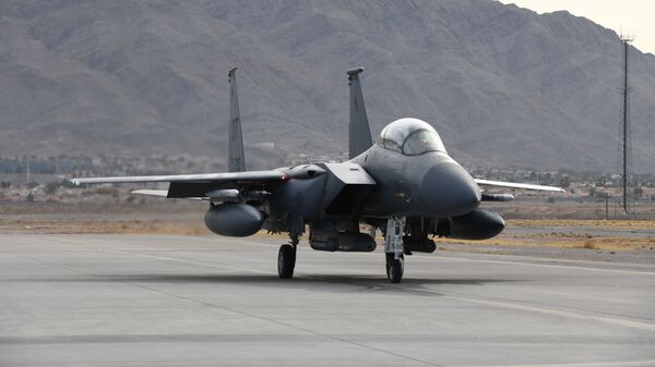 Máy bay F-15E Strike Eagle  - Sputnik Việt Nam