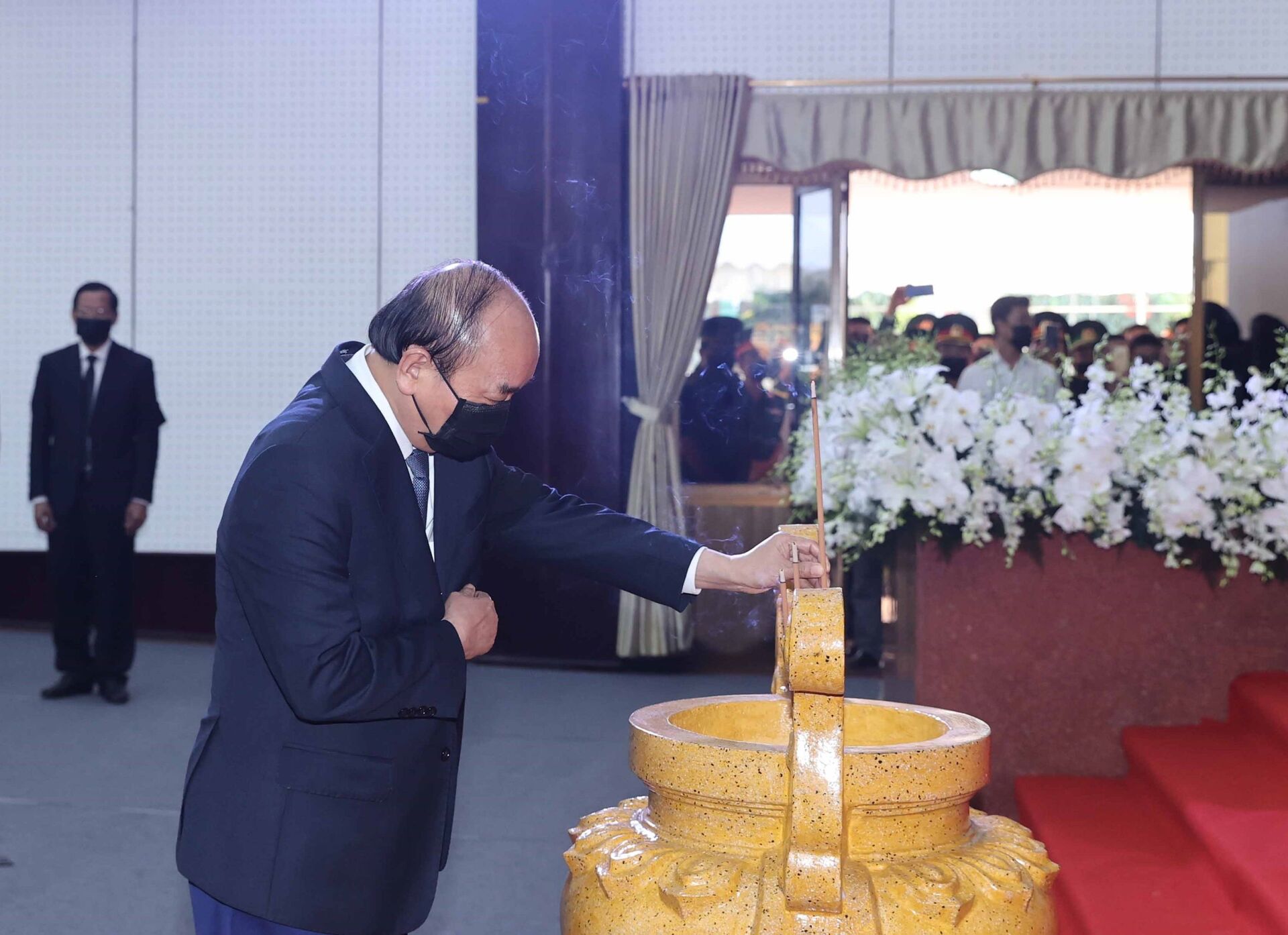 Lãnh đạo Đảng, Nhà nước viếng nguyên Phó Thủ tướng Trương Vĩnh Trọng - Sputnik Việt Nam, 1920, 21.02.2021