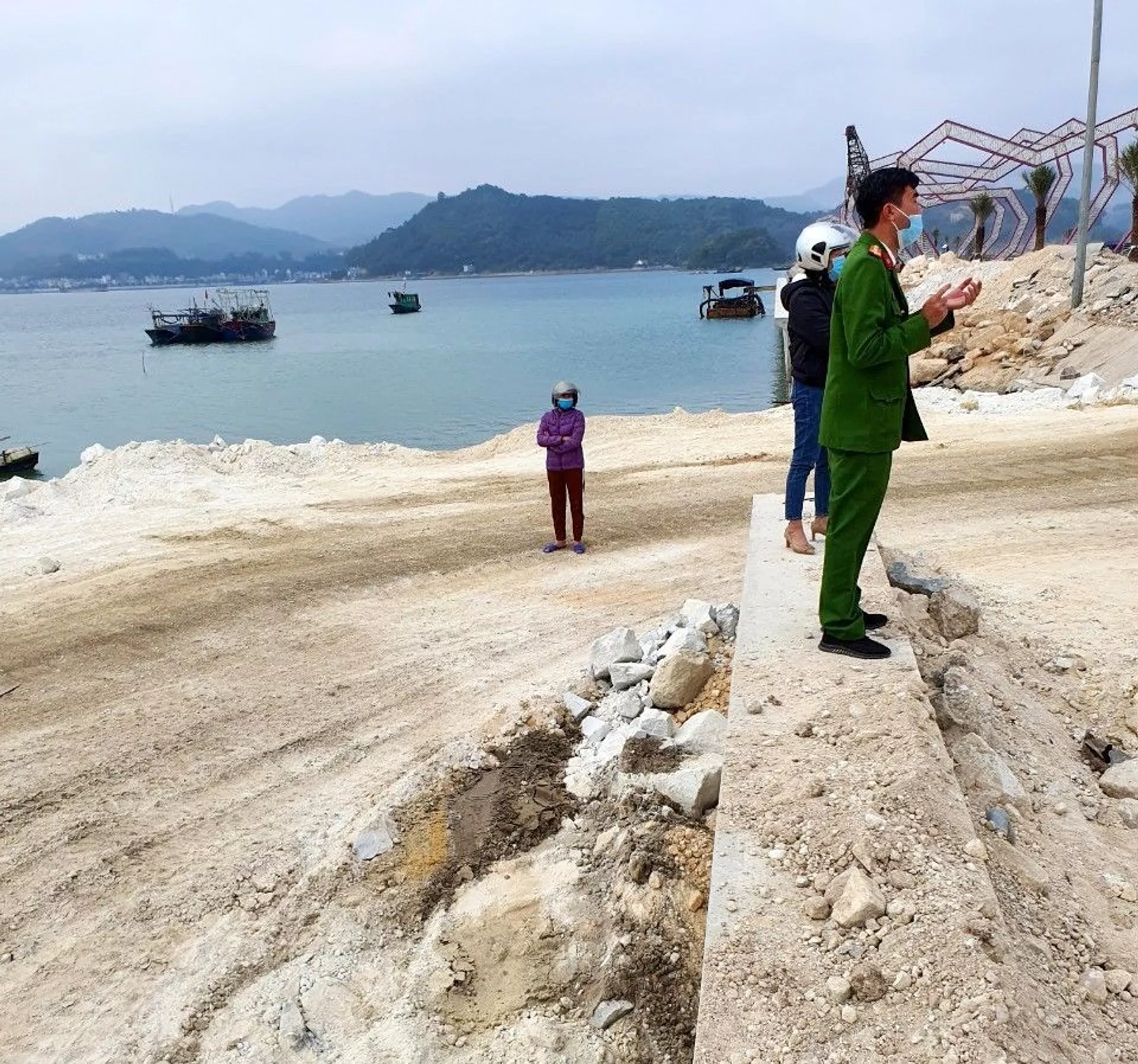 San lấp trái phép 16.000 m2, Công ty Phương Đông bị xử phạt 100 triệu đồng San lấp trái phép 16.000 m2, Công ty Phương Đông bị xử phạt 100 triệu đồng - Sputnik Việt Nam, 1920, 23.02.2021
