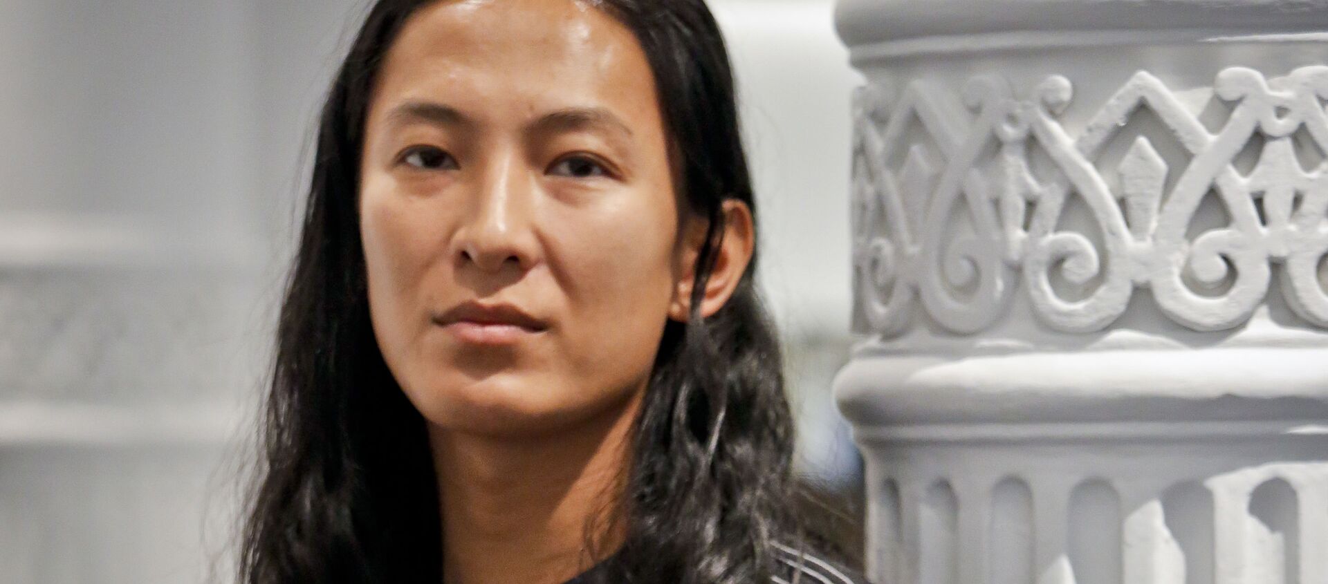 Nhà thiết kế thời trang Alexander Wang tạo dáng trong studio của anh ấy vào thứ Ba, ngày 6 tháng 9 năm 2016, ở New York. Wang sẽ giới thiệu bộ sưu tập mới nhất của mình trong Tuần lễ thời trang, bao gồm cả sự hợp tác của anh ấy với Adidas - adidas Originals của Alexander Wang, - Sputnik Việt Nam, 1920, 24.02.2021