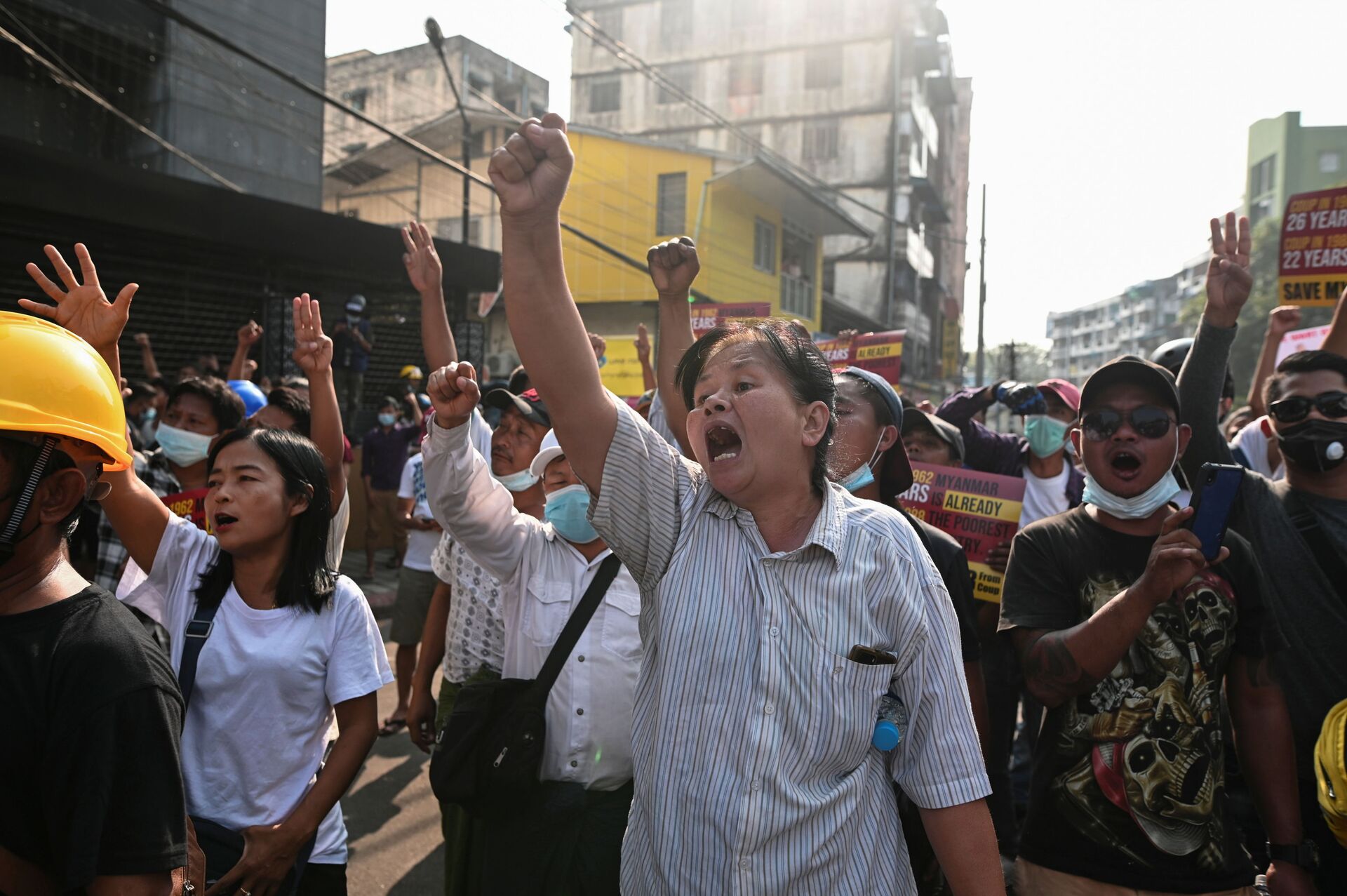 Cảnh sát Myanmar bắt giữ hơn 40 người biểu tình - Sputnik Việt Nam, 1920, 26.02.2021