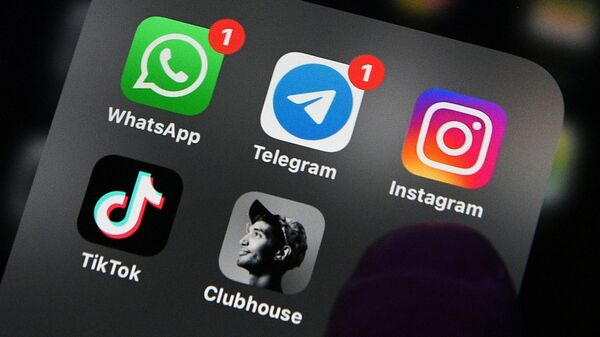 Các ứng dụng WhatsApp, Telegram, Instagram, TikTok và Clubhouse trên màn hình Các ứng dụng WhatsApp, Telegram, Instagram, TikTok và Clubhouse trên màn hình - Sputnik Việt Nam