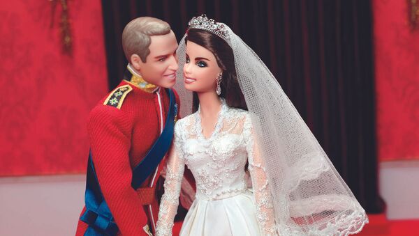 Búp bê Barbie và Ken, với trang phục như Hoàng tử William và Kate Middleton trong ngày cưới - Sputnik Việt Nam