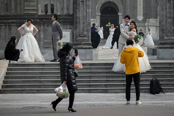 Tân lang tân nương bên giáo đường ở Bắc Kinh Tân lang tân nương bên giáo đường ở Bắc Kinh - Sputnik Việt Nam