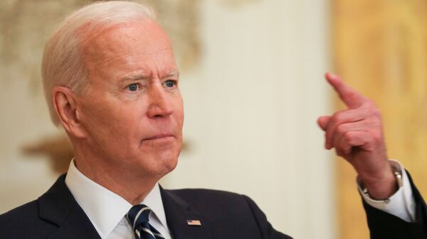 Tổng thống Hoa Kỳ Joe Biden trong cuộc họp báo chính thức đầu tiên trên cương vị Tổng thống ở Washington, Mỹ. - Sputnik Việt Nam