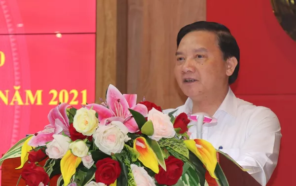 Đồng chí Nguyễn Khắc Định, Ủy viên Trung ương Đảng, Bí thư Tỉnh ủy Khánh Hòa phát động giải báo chí về xây dựng Đảng tỉnh Khánh Hòa năm 2021 Đồng chí Nguyễn Khắc Định, Ủy viên Trung ương Đảng, Bí thư Tỉnh ủy Khánh Hòa phát động giải báo chí về xây dựng Đảng tỉnh Khánh Hòa năm 2021 - Sputnik Việt Nam