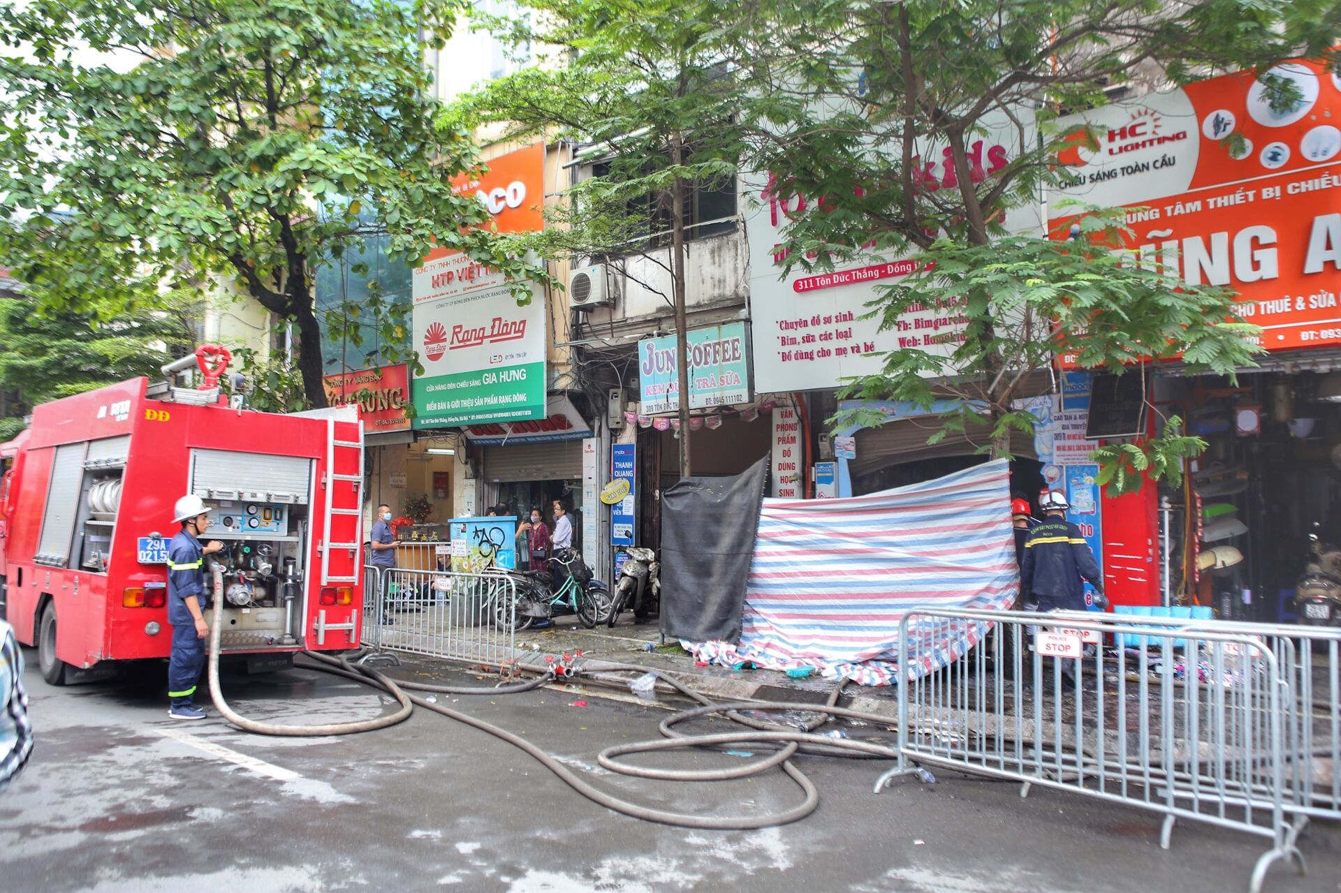 Vụ cháy cửa hàng ở Hà Nội: 3 người và 1 thai phụ thiệt mạng - Sputnik Việt Nam, 1920, 04.04.2021