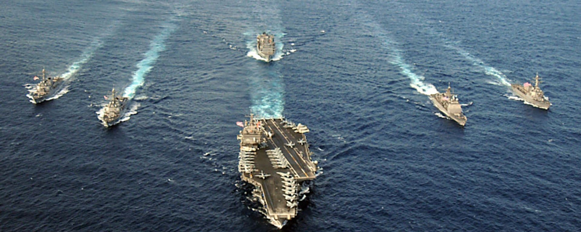 Nhóm tác chiến tàu sân bay Mỹ do tàu USS Enterprise (CVN 65) dẫn đầu ở Đại Tây Dương. - Sputnik Việt Nam, 1920, 03.09.2026