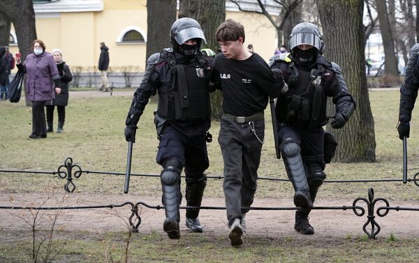 Biểu tình bất hợp pháp ở St.Petersburg - Sputnik Việt Nam