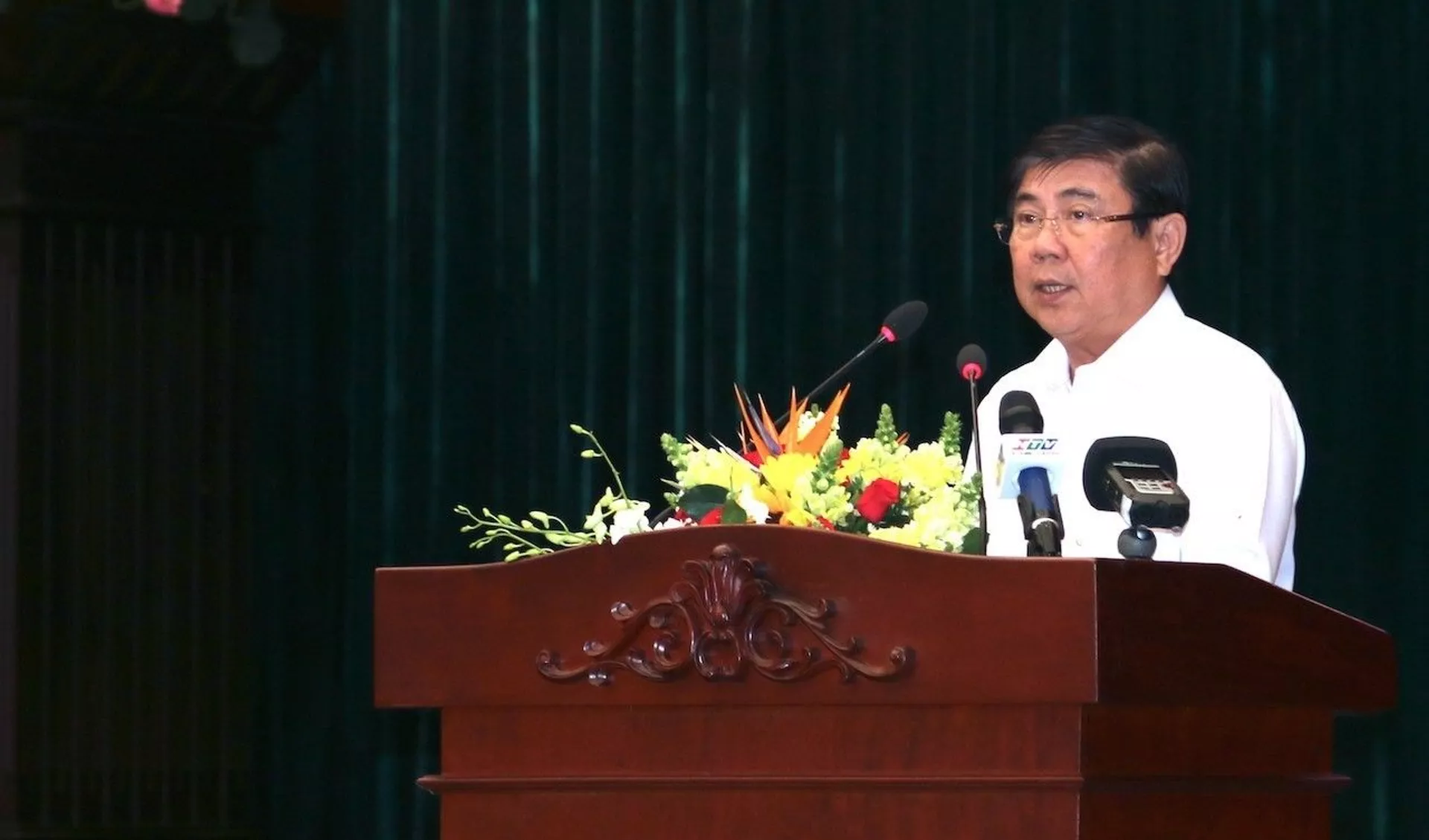 Chủ tịch Nguyễn Thành Phong: ‘Lỡ có chuyện gì, ân hận không kịp’ Chủ tịch Nguyễn Thành Phong: ‘Lỡ có chuyện gì, ân hận không kịp’ - Sputnik Việt Nam, 1920, 26.04.2021