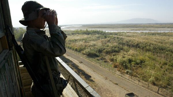 Nhân viên biên phòng Tajikistan. - Sputnik Việt Nam