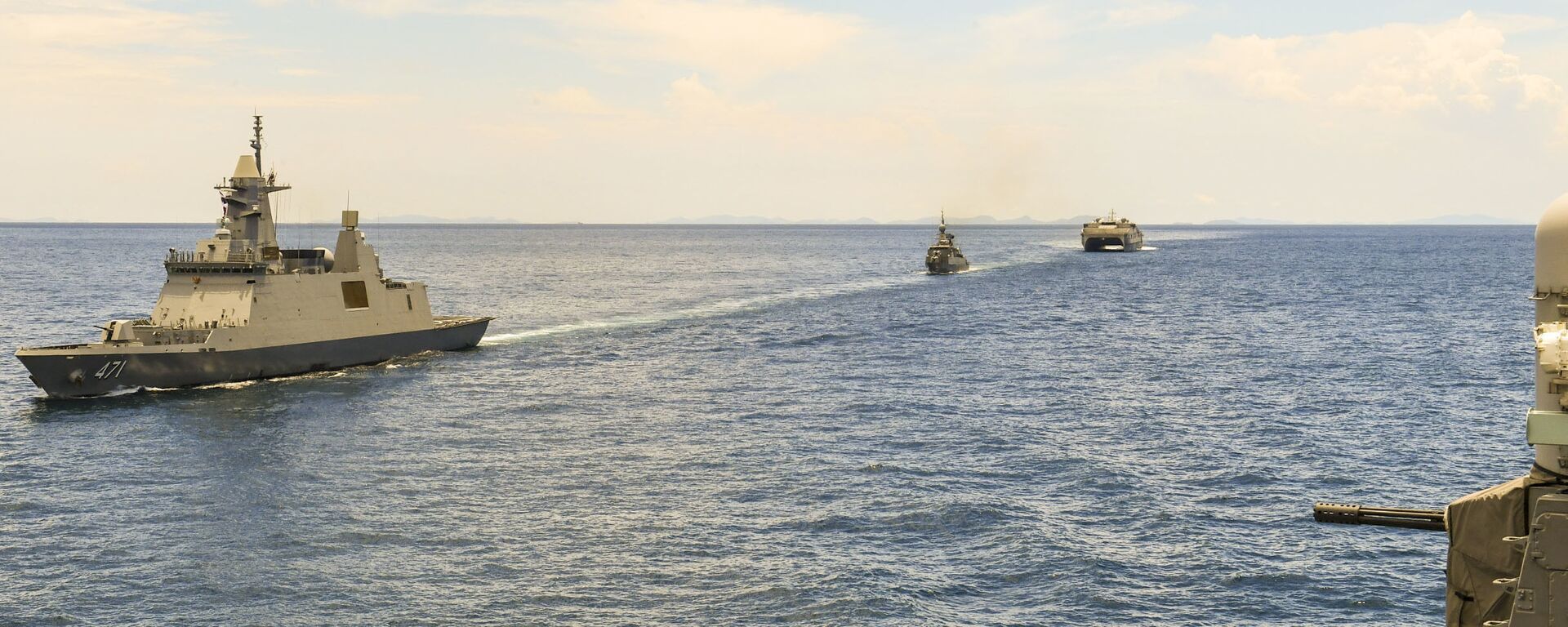 Tàu khu trục tên lửa Bhumibol Adulyadej của Hải quân Thái Lan Tàu khu trục tên lửa Bhumibol Adulyadej của Hải quân Thái Lan - Sputnik Việt Nam, 1920, 10.12.2025