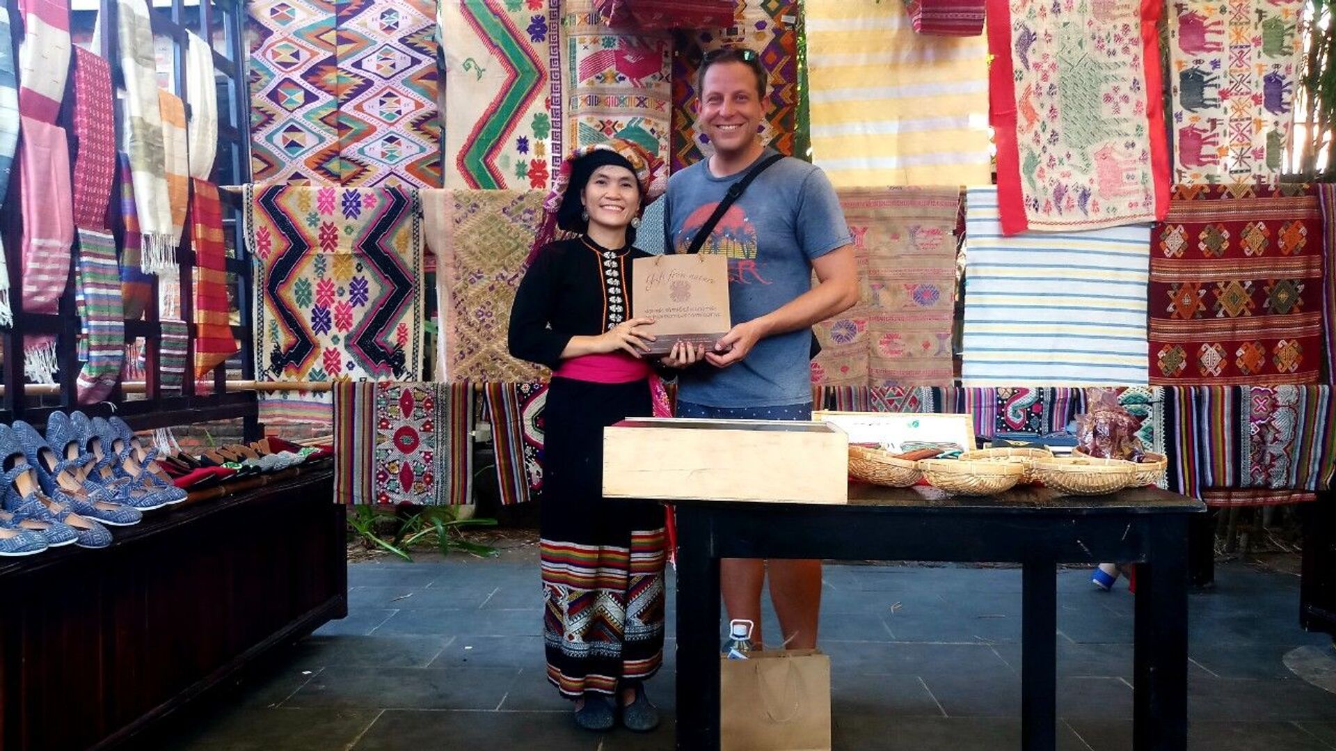 Sầm Thị Tình - Cô gái Thái “dệt ước mơ” từ thổ cẩm - Sputnik Việt Nam, 1920, 21.05.2021