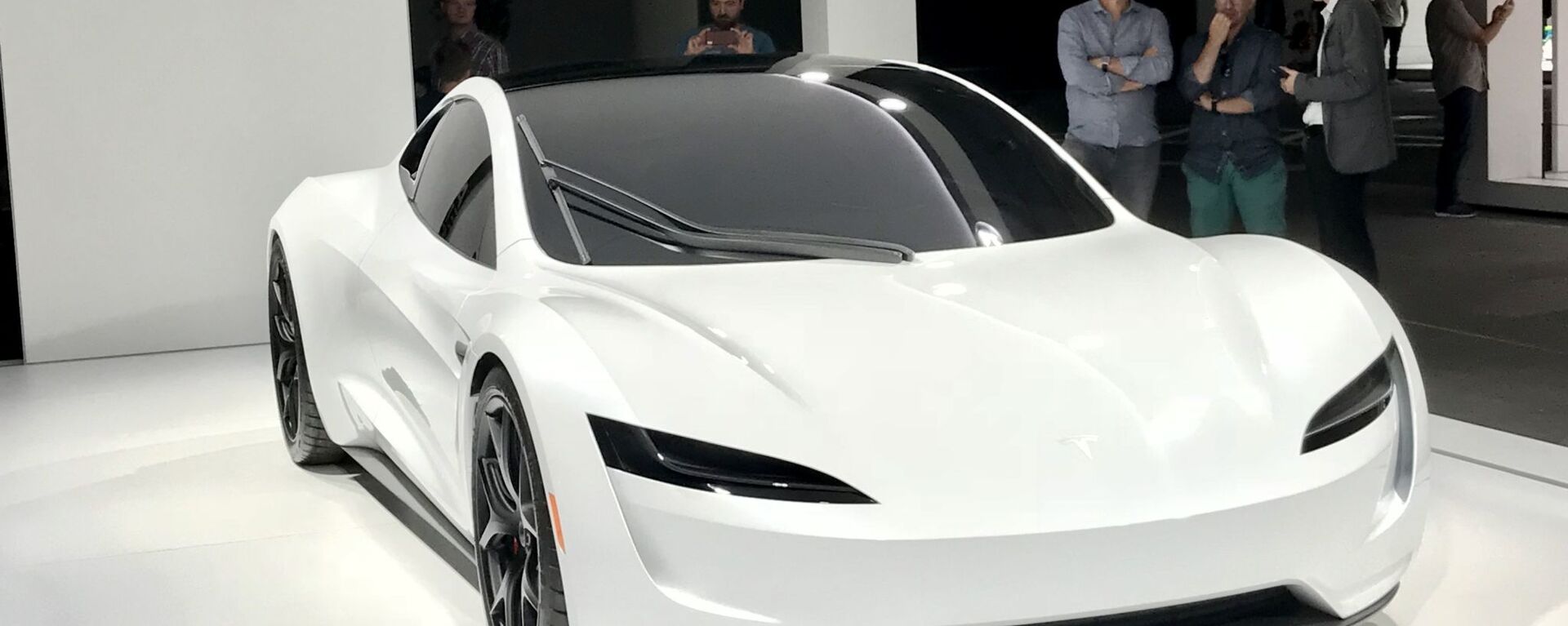 Xe hơi Tesla Roadster - Sputnik Việt Nam, 1920, 07.11.2021