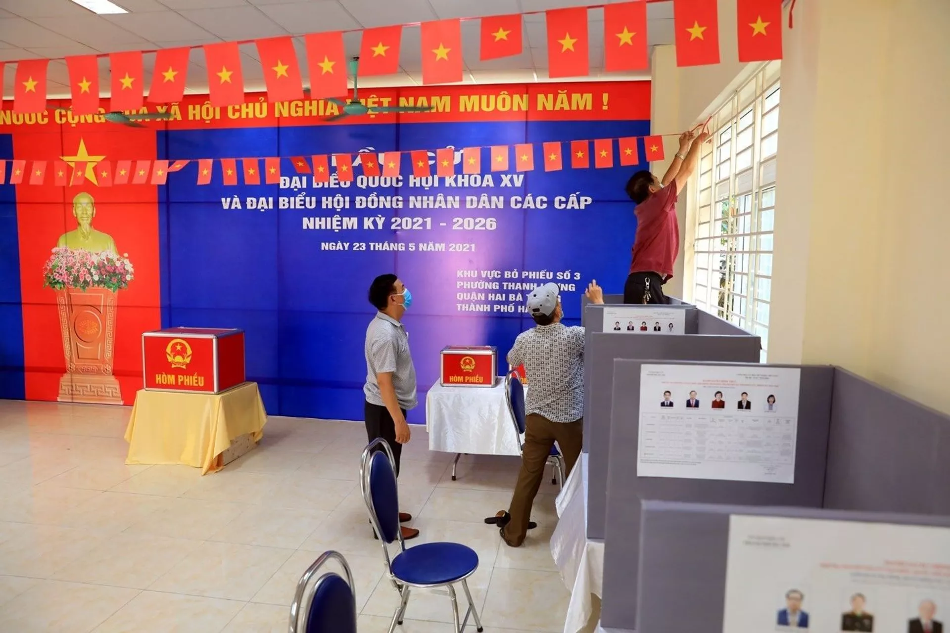 Lực lượng Công an bảo đảm an toàn tuyệt đối cho bầu cử ĐBQH và HĐND các cấp nhiệm kỳ 2021-2026 Lực lượng Công an bảo đảm an toàn tuyệt đối cho bầu cử ĐBQH và HĐND các cấp nhiệm kỳ 2021-2026 - Sputnik Việt Nam, 1920, 22.05.2021