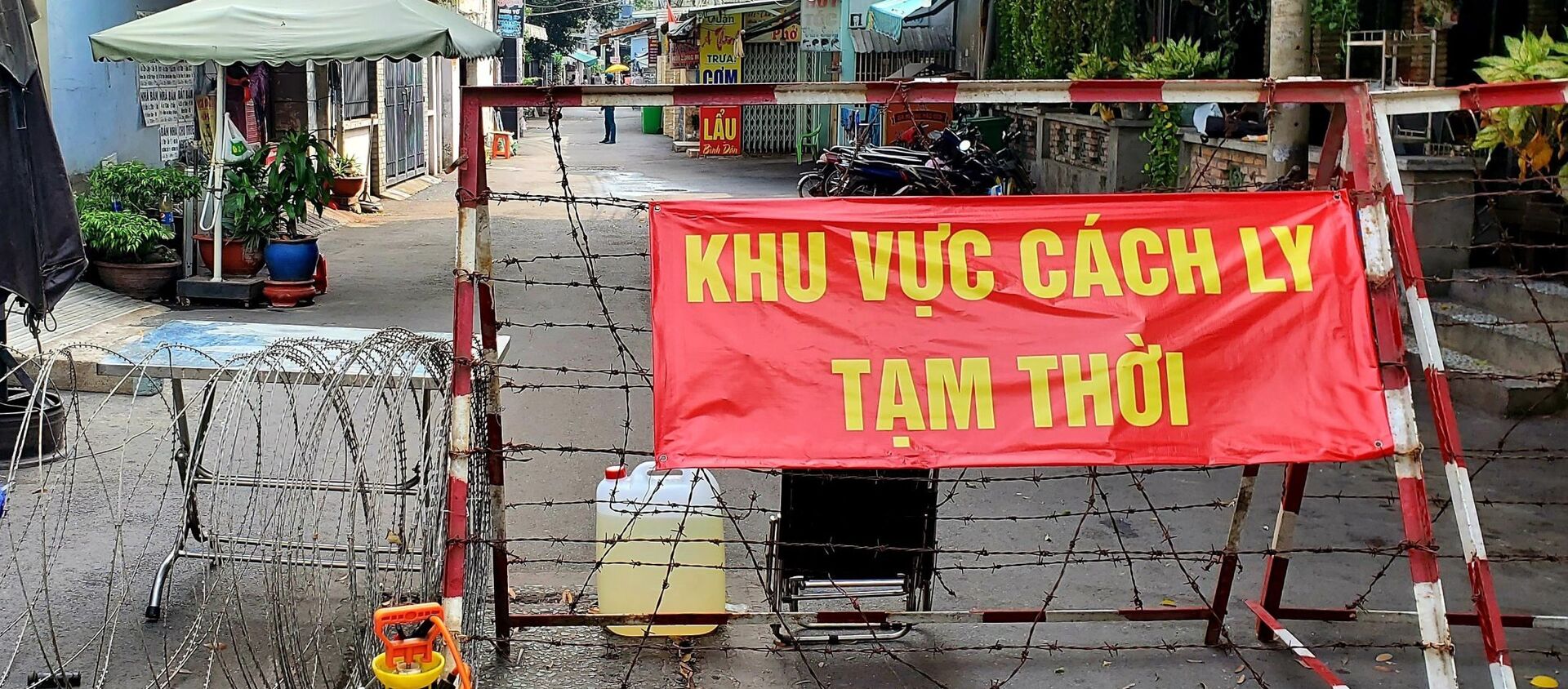 Tròn 1 tháng đợt dịch COVID-19 thứ 4 với đa ổ dịch, đa nguồn lây và đa biến chủng - Sputnik Việt Nam, 1920, 16.06.2021