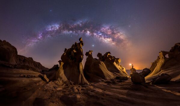 'Những người thích đêm' của Mohammad Hayati, nhiếp ảnh gia lọt top đầu cuộc thi 2021 Milky Way Photographer of the Year - Sputnik Việt Nam