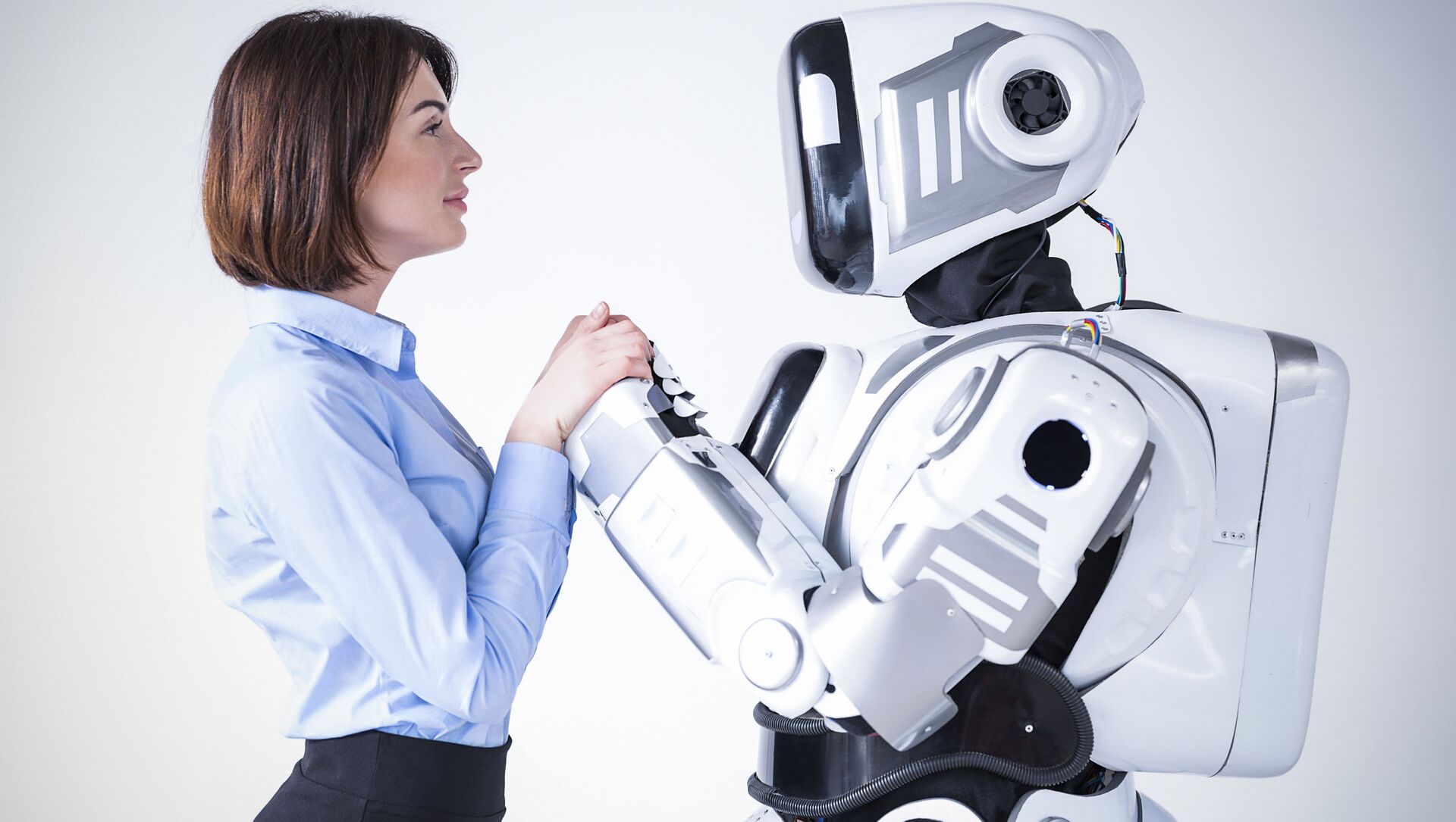 Người phụ nữ và robot. Người phụ nữ và robot. - Sputnik Việt Nam, 1920, 31.05.2021