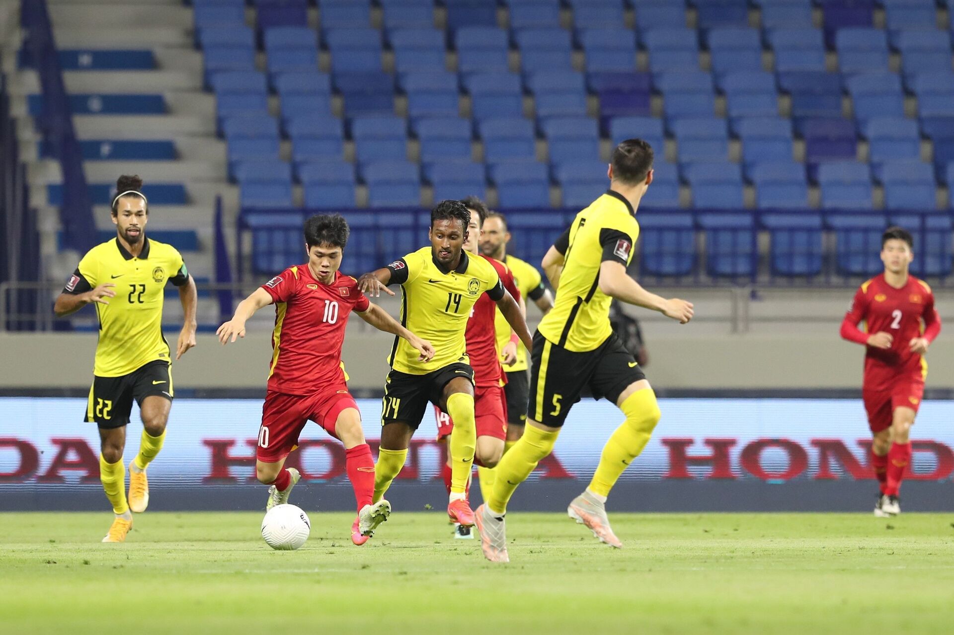 Việt Nam 2-1 Malaysia: Thầy trò HLV Park Hang-seo thắng nghẹt thở Hổ Vàng - Sputnik Việt Nam, 1920, 12.06.2021